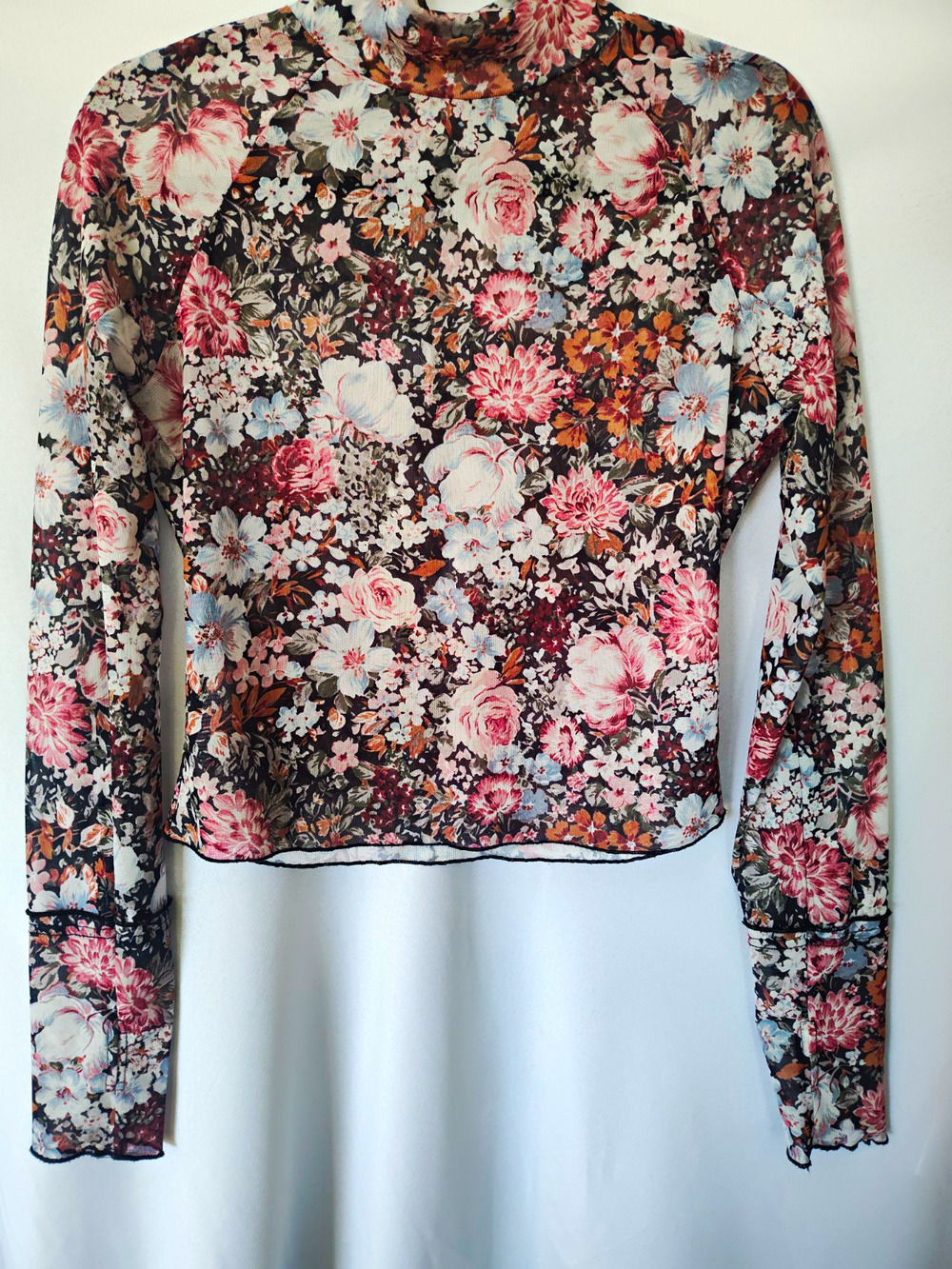 Women’s S Black Floral Mesh Mock Neck Cropped Long Sleeve Pullover Blouse